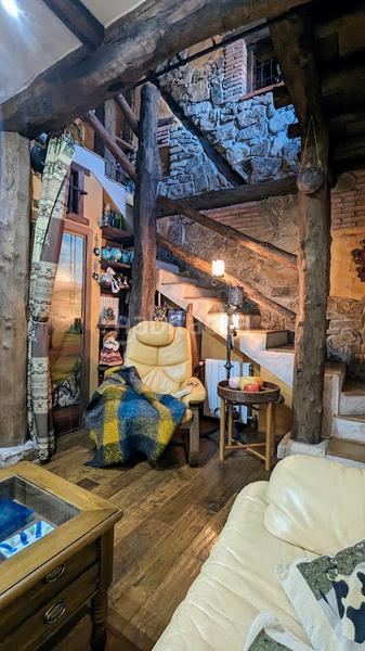 Foto 6cd0e204-0bea-4bca-934c-650bcc5b65d8. Casa amb xemeneia calefacció a Sotosalbos