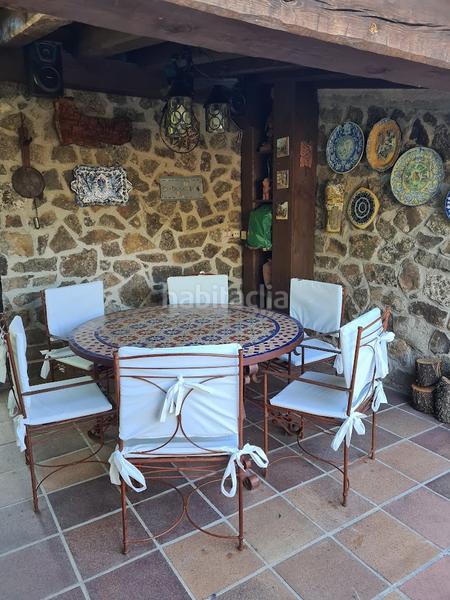 Foto daee22f4-8d9a-4b5f-93b5-ab7cb2490b65. Casa amb xemeneia calefacció a Sotosalbos