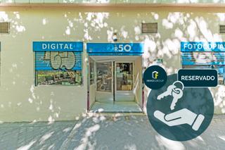 Local Comercial  Calle de orense. Fabuloso y amplio local con muchas posibilidades