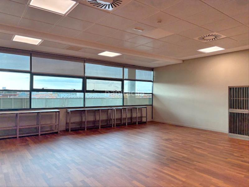 Foto a65c0016-af9e-4e18-9fa7-3b0948a0b31b. Location bureau avec chauffage dans Parque Empresarial Rozas de Madrid (Las)