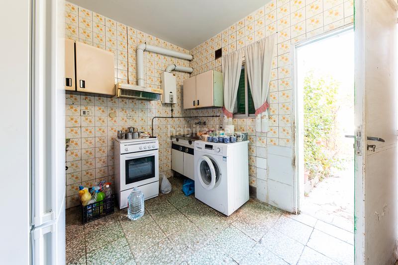 Foto 96ae5fd8-cf72-4d9a-89ef-3a15523caf30. House with heating in Canillas Madrid