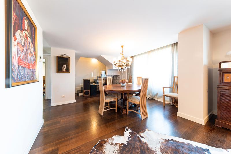 Foto 075bfe32-919f-4b15-b25d-deb577cd76ed. Affitto duplex con riscaldamento parcheggio piscina in Boadilla del Monte