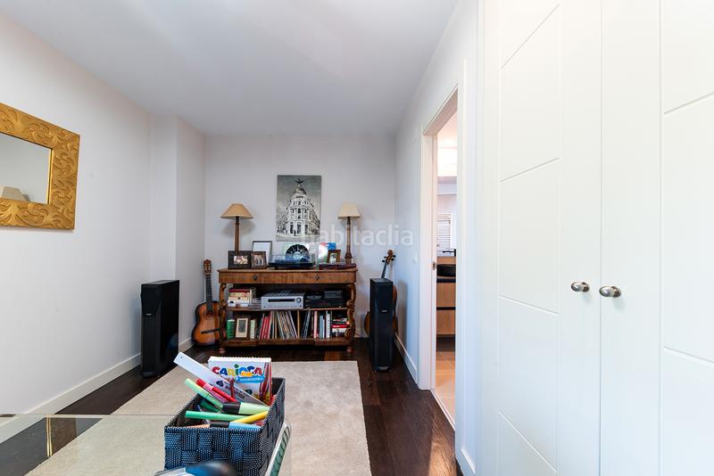 Foto 18b012f5-04ef-4803-826c-1b7b2e972e10. Alquiler dúplex precioso ático dúplex en entorno natural en Boadilla del Monte