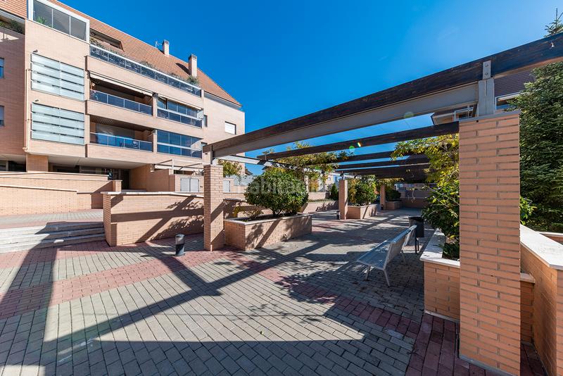 Foto 8511a699-14ec-442b-a9dd-a2bf5a51e6ec. Lloguer dúplex amb calefacció aparcament piscina a Boadilla del Monte