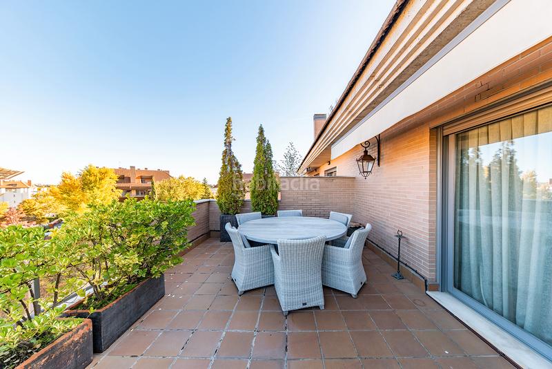 Foto 19ab854b-4175-483c-8d63-1d42a6813e4a. Location duplex avec chauffage parking piscine dans Boadilla del Monte