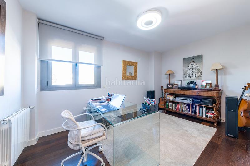 Foto 309103fa-ca24-45ca-ac62-4e79fb7a95b0. Location duplex avec chauffage parking piscine dans Boadilla del Monte