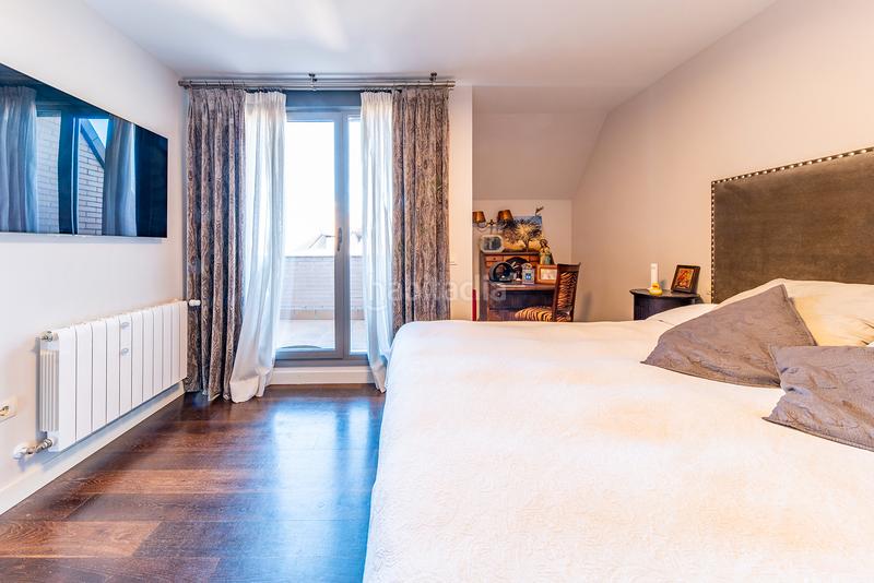 Foto 50c160b2-e049-4216-810c-6841a7136dee. Location duplex avec chauffage parking piscine dans Boadilla del Monte