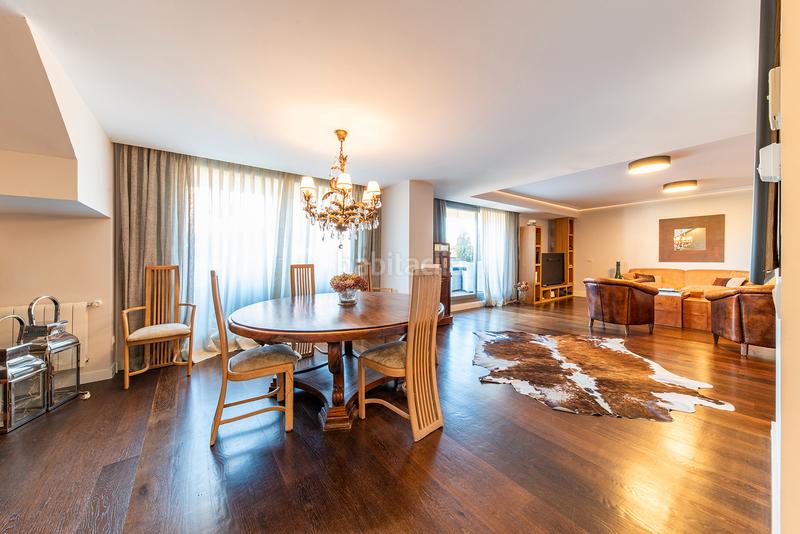 Foto 76fc3e08-5271-4369-ad95-ce91a397475a. Location duplex avec chauffage parking piscine dans Boadilla del Monte