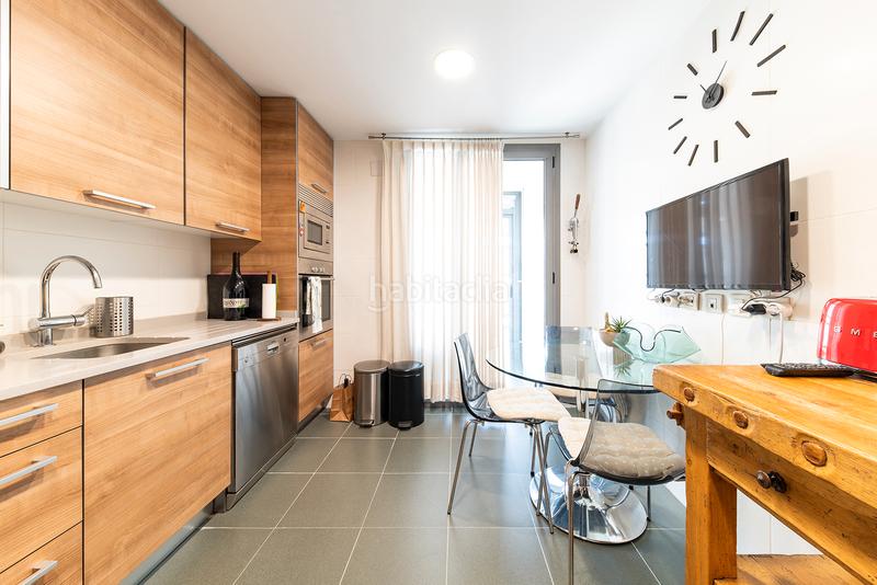 Foto 4347247f-5214-4b14-93a1-5c211b66dcec. Miete zweistöckige wohnung mit heizung parking pool in Boadilla del Monte