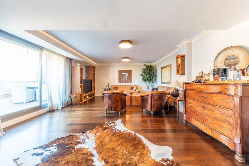 Foto e361799f-526b-46cd-b56a-dd20a3c6408f. Miete zweistöckige wohnung mit heizung parking pool in Boadilla del Monte