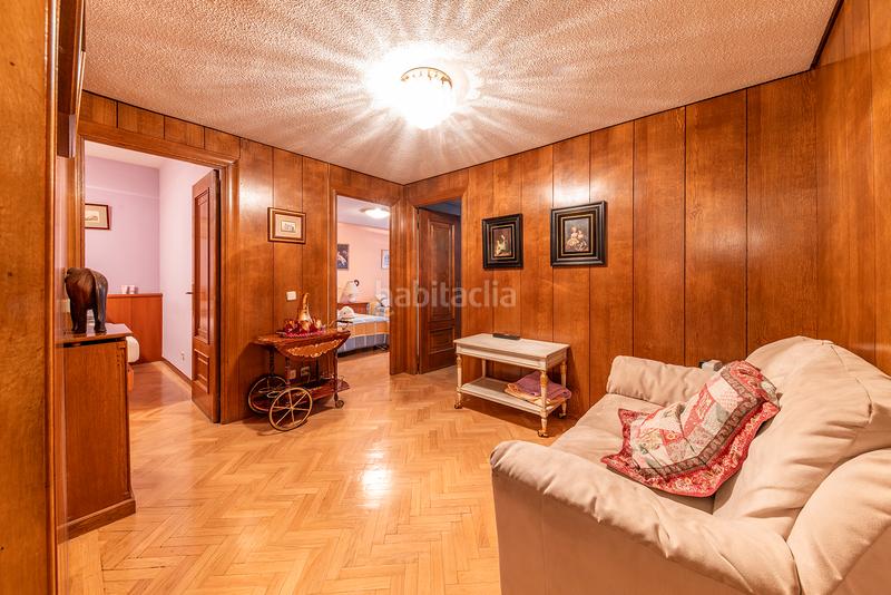 Foto ac0ec81b-c039-4b21-9186-904b1f5b13fc. Pis amb calefacció a Gaztambide Madrid