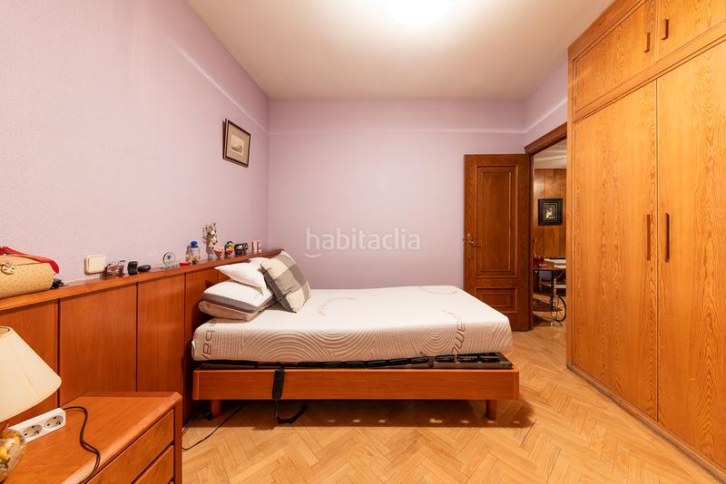 Foto f902f7f6-eab1-44ad-9e19-645548c668a0. Pis amb calefacció a Gaztambide Madrid