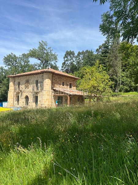 Foto 81c639e8-3282-4789-874b-24edce823608. Casa amb xemeneia calefacció piscina a Ribamontán al Monte
