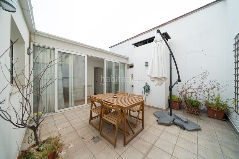 Foto 5a963234-33f5-45c4-b5af-f0df75a25682. Rent penthouse with heating in Vallehermoso Madrid