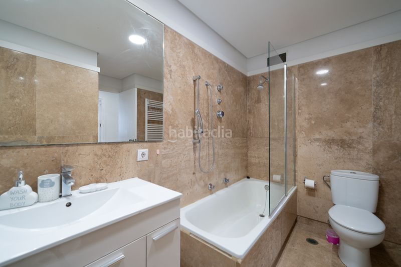 Foto c25037f5-99b1-403b-8f69-c98a27e67669. Rent penthouse with heating in Vallehermoso Madrid