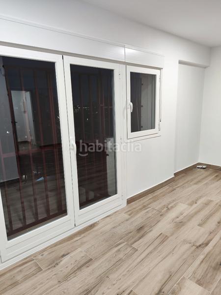 Foto 41b3a7f3-dd5e-44a4-9cbf-951ea012e3de. Piso  de tres dormitorios con terraza y ascensor a estrenar en Madrid
