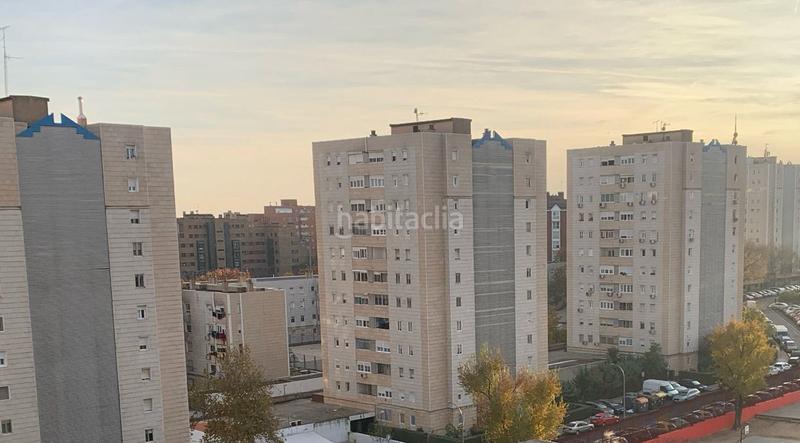 Foto ecc4f5e9-efe4-40f5-b2ee-a88135dd6e8f. Piso  de tres dormitorios con terraza y ascensor a estrenar en Madrid