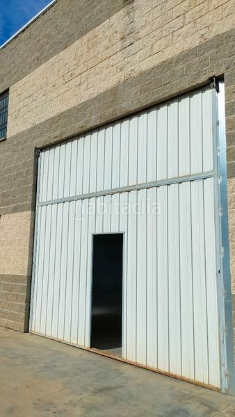 Foto ac3931bf-cb80-4406-bed0-a6de208d18b5. Bâtiment à usage industriel dans Casar (El)