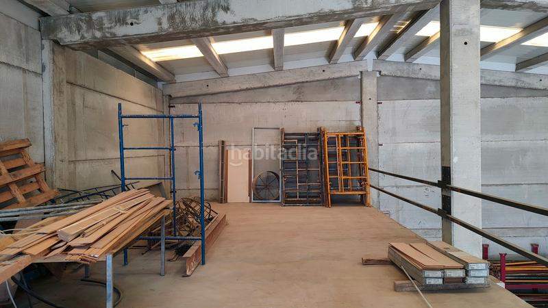 Foto f272f582-ceda-42e0-ad54-59ec1ad19183. Bâtiment à usage industriel dans Casar (El)