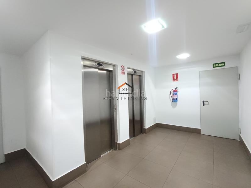 Foto f91963f8-e412-43a7-bfa6-ca29f3ceb084. Parking coche en calle embajadores 220 en Legazpi Madrid