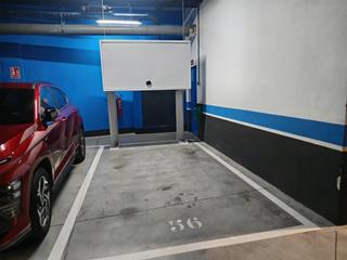 Parking coche en Calle de Embajadores 248