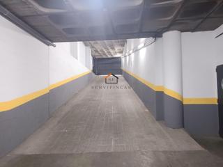 Parking coche en Calle de Embajadores 187