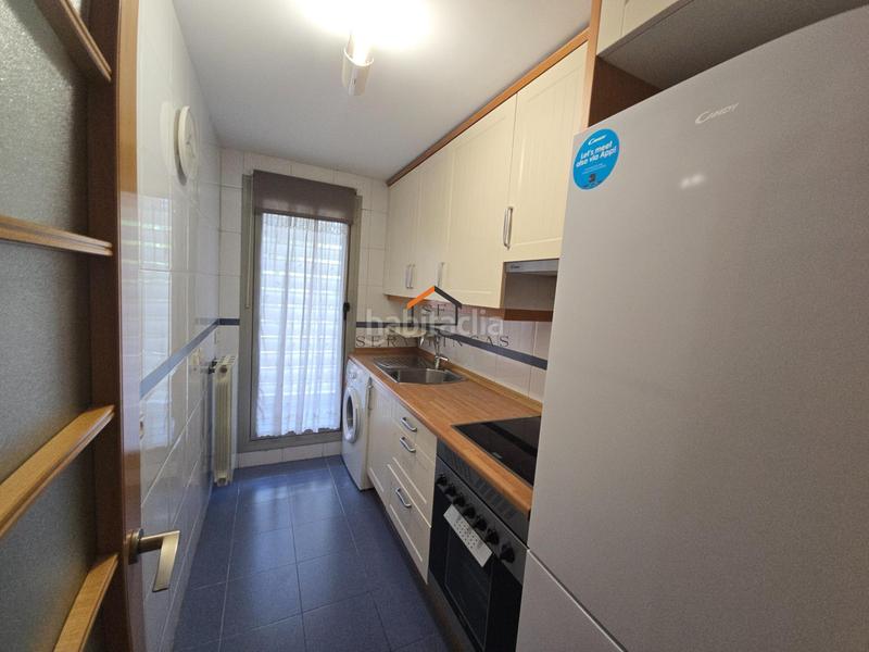 Foto 108db745-0edb-4738-8e95-75721bd2a15e. Alquiler piso en calle antonio lopez 246 en Almendrales Madrid