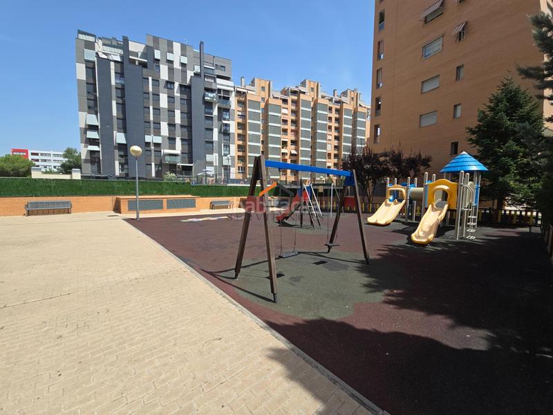 Foto 68dd2aad-630b-4417-a464-4e7f7d18afa0. Alquiler piso en calle antonio lopez 246 en Almendrales Madrid