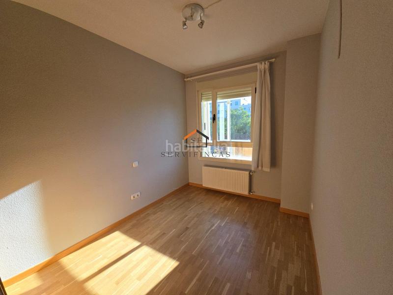 Foto f5e7118c-f370-40a7-90b4-503fb266486f. Rent flat with heating parking in Legazpi Madrid