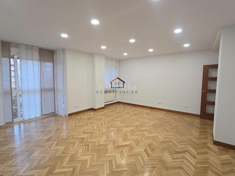 Foto ae871a65-c91e-4522-b0e7-8b0749c5ad42. Location appartement avec chauffage parking piscine dans Madrid