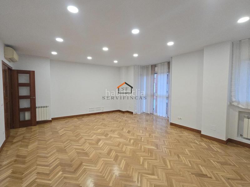 Foto 555460b6-650e-436e-a592-9eeecaaf9c0c. Rent flat with heating parking pool in Legazpi Madrid