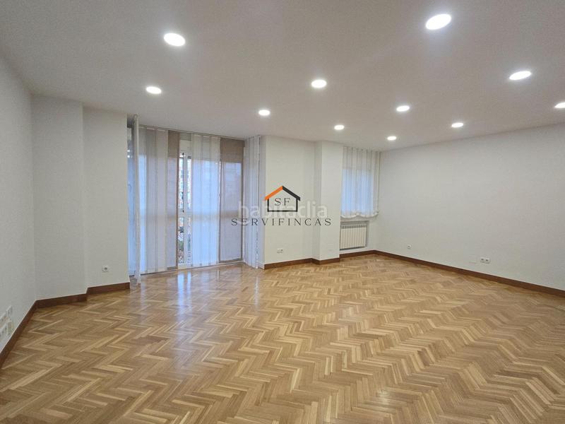 Foto 99d48110-d8af-4293-8a72-2cffc27c425e. Rent flat with heating parking pool in Legazpi Madrid