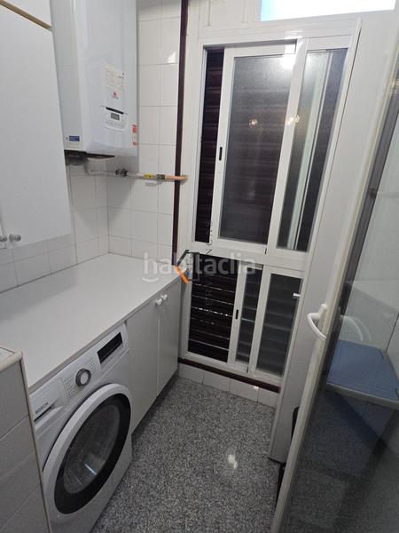 Foto f7f678bd-a5c3-4324-830e-462de30a71aa. Location appartement dans calle calle del bronce dans Madrid