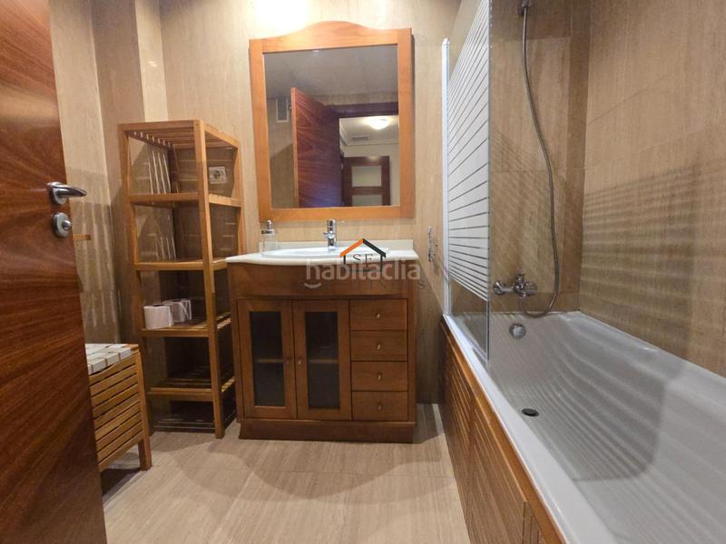 Foto fb3daa87-1436-4317-aa1c-6e474504f97e. Location appartement dans calle calle del bronce dans Madrid