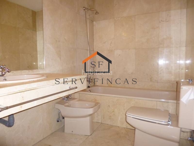 Foto ed5eafb7-9eeb-4813-8397-4fa48489fee4. Pis amb calefacció aparcament piscina a Imperial Madrid