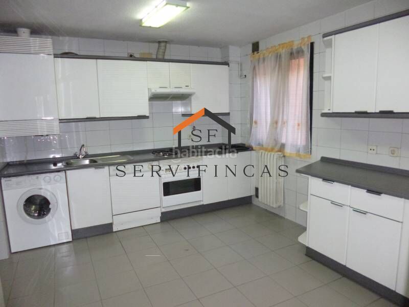 Foto 82083b4a-3de2-40f7-843f-bde934552048. Piso en Imperial Madrid