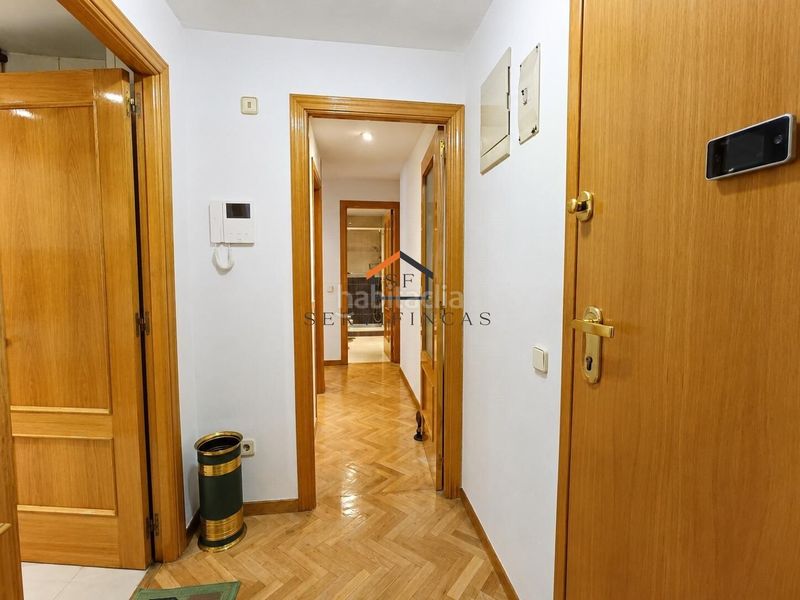 Foto 73d0b22c-a095-47d4-8961-b93b7b1de1b6. Lloguer pis a calle calle carmen cobeña 6 a Acacias Madrid