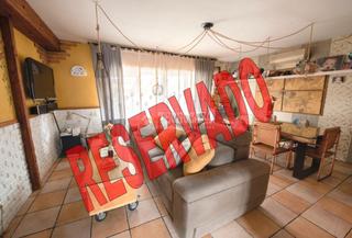 Casa aparellada a Centro. Casa en venta en villaviciosa de odón