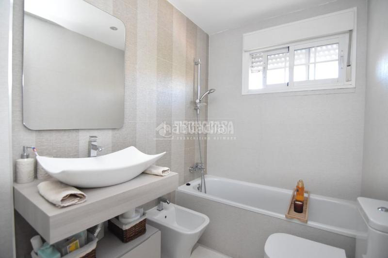 Foto 18e2cfb6-6a21-4316-ad31-46ae7049119e. Casa pareada casa en venta en Centro Villaviciosa de Odón