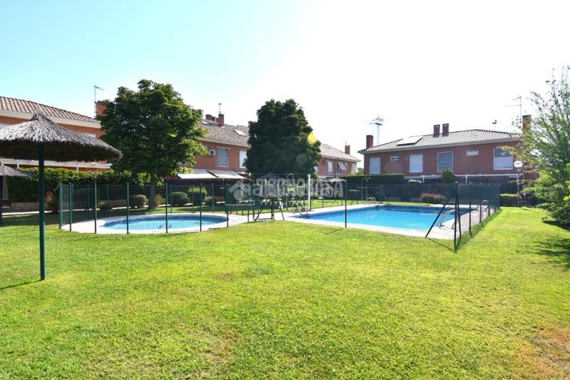 Foto 808245b3-a957-4f8b-9e84-3181da27d787. Casa pareada casa en venta en Centro Villaviciosa de Odón
