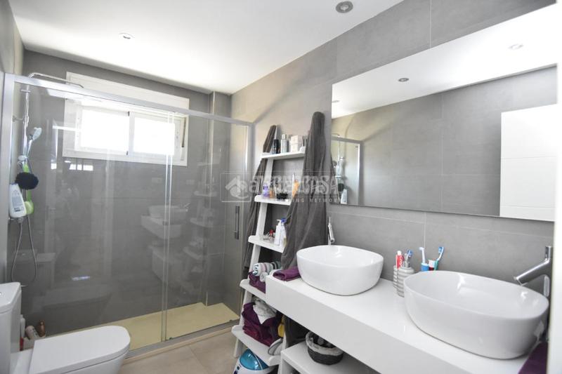 Foto cb6edf46-66ac-462d-bd32-26c3f636871c. Casa pareada casa en venta en Centro Villaviciosa de Odón