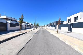 Terreny residencial a El Bosque. Terrenos en venta en villaviciosa de odón