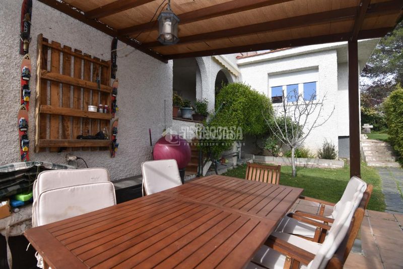 Foto 7e2795bd-564a-4a71-bc27-dcc2f95693d6. Casa a El Bosque Villaviciosa de Odón