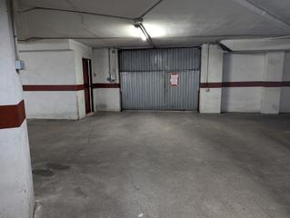 Aparcament cotxe a Plaza ramón de la sota 2. Garaje en ramón de la sota