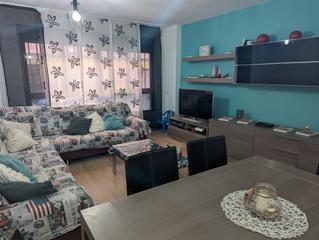 Pis en Las Islas. Piso semi nuevo a 300 metros de la playa