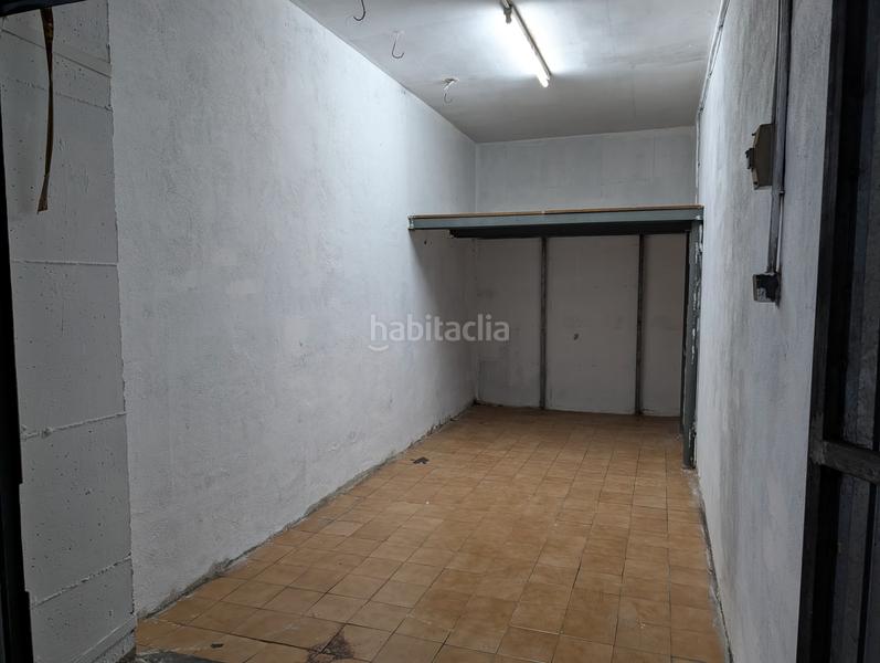 Foto 09b13903-6ea0-4b3c-9b10-621fea627da8. Aparcament cotxe a Avenida de Abril-9 de Octubre Sagunt