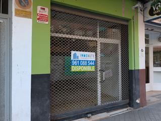 Location Local commercial  Avinguda del maestrat 10. Local en avenida maestrat