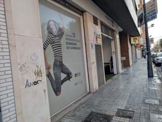 Local commercial à Avinguda del Primat Reig 109