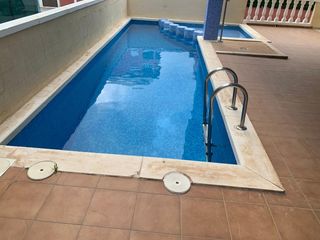 Pis en Monc�far Playa. Piso con piscina y garaje