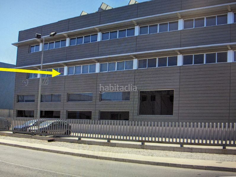Foto 01a3df9a-0ed0-4719-b541-e9f9dba63af2. Lloguer local comercial a avenida ojos negros 41 a Sagunt